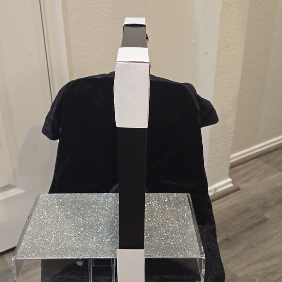 Empire Art Direct Louis Vuitton Heart Art w/Chain Framed Wall Decor - Picture 4 of 5